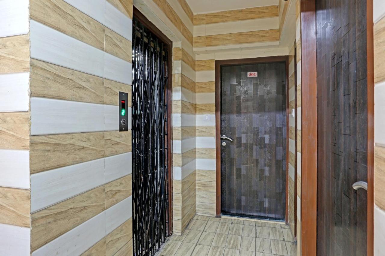 Capital O 79386 Hotel Emirates Mumbai Exterior photo